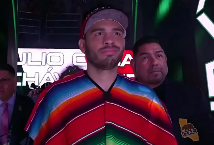 El mexicano no pudo ante el influencer y muchos aseguraron que sólo fue a cobrar por el combate. El mexicano no pudo ante el influencer y muchos aseguraron que sólo fue a cobrar por el combate.