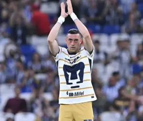 Afición de Pumas celebra salida de Rogelio Funes Mori