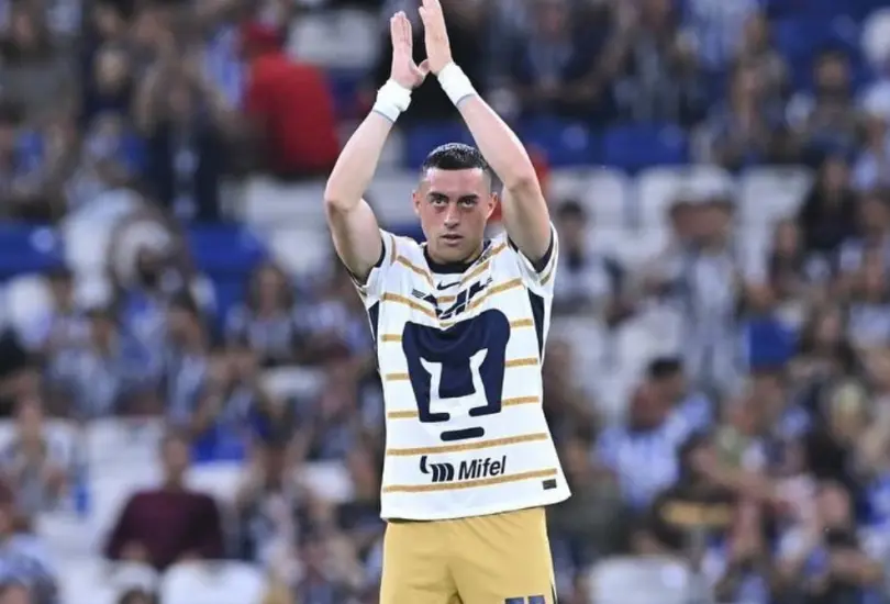 Funes Mori se llevó el enojo de la afición por su desempeño con Pumas