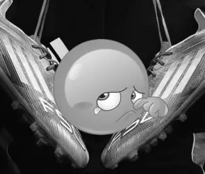 Futbolista pide ayuda para buscar botines originales