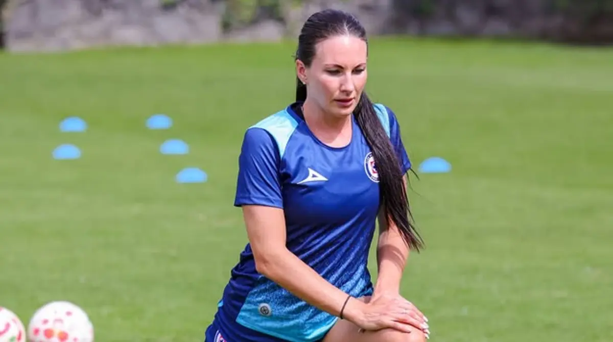 A la par de su presentación, la inglesa se presentó de manera inmediata a los entrenamientos.