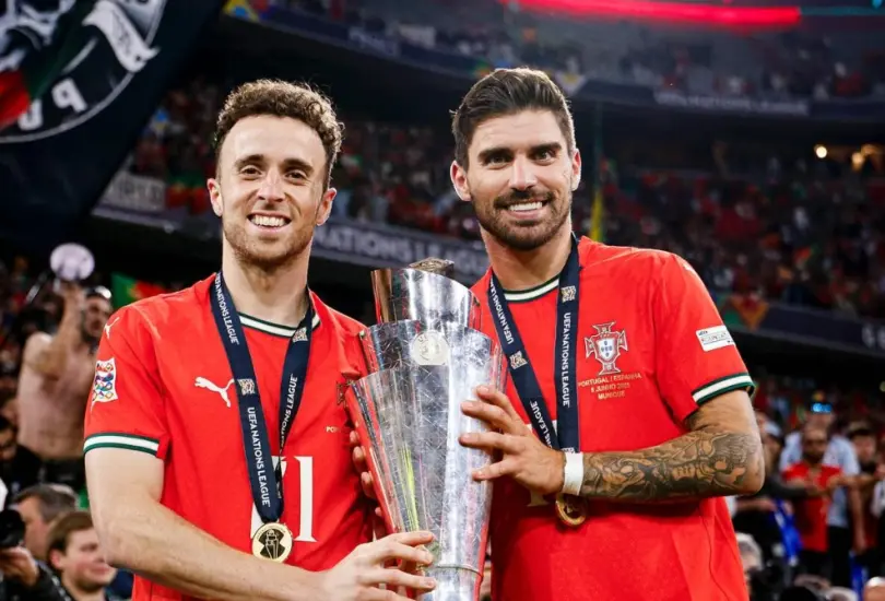 Ruben Neves se despidió de Diogo Jota Ruben Neves se despidió de Diogo Jota