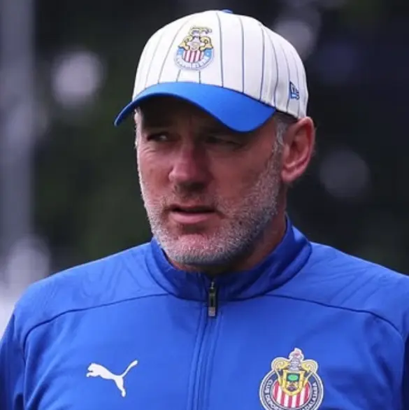 Gabriel Milito y su loca estrategia para brillar con Chivas