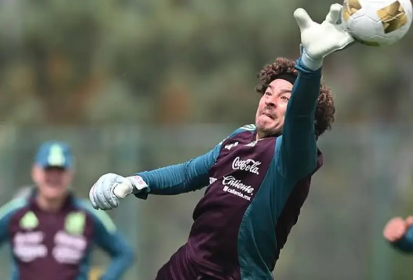Guillermo Ochoa busca un nuevo equipo de cara al Mundial de 2026