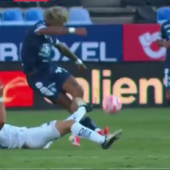 VIDEO: Jhonder Cádiz hace asistencia de rabona en el Pachuca vs Rayados