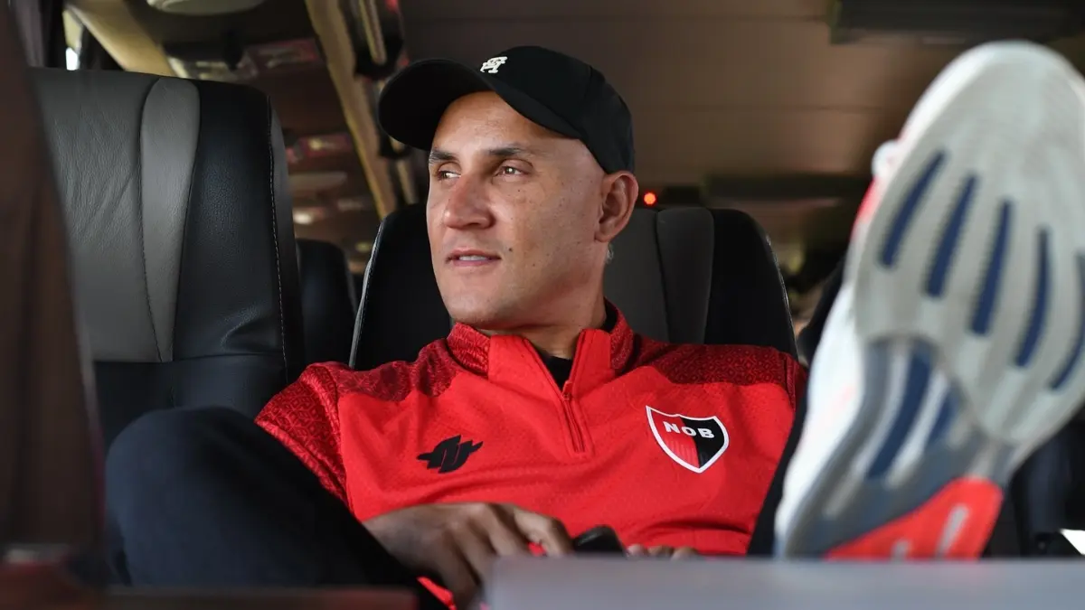  Keylor Navas vuelve a meter presión para forzar su venta a Pumas 