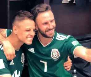 Miguel Layún lamenta los polémicos comentarios de Chicharito