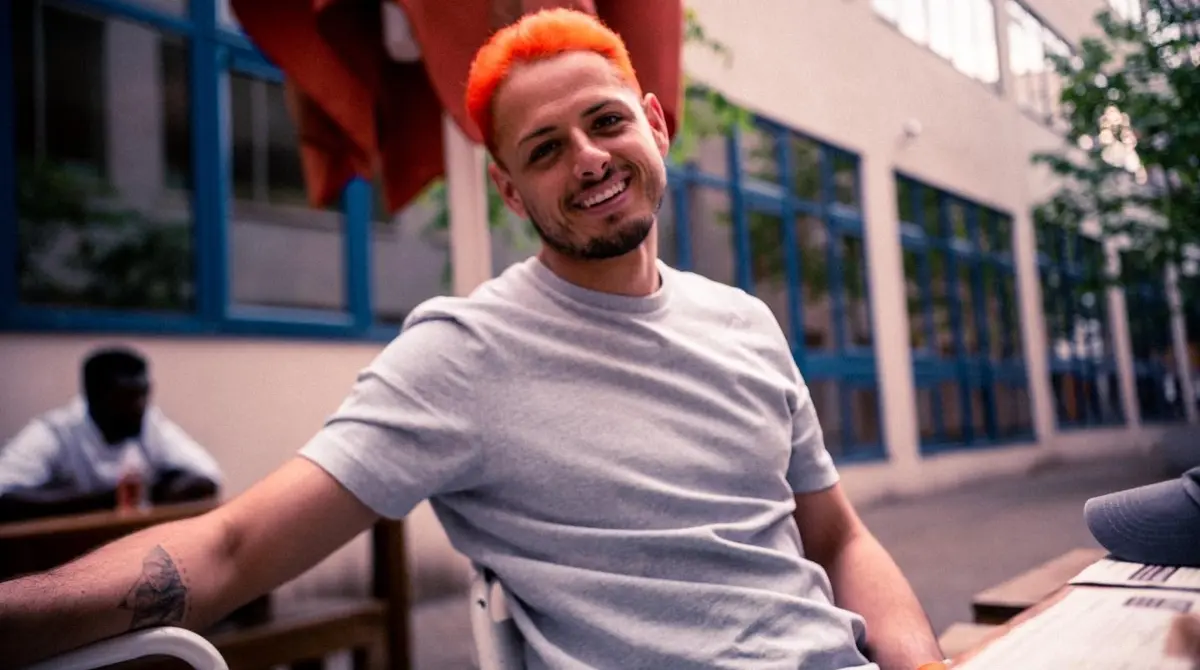 Pintarse el cabello naranja fue 'el principio del fin' para Javier Hernández.