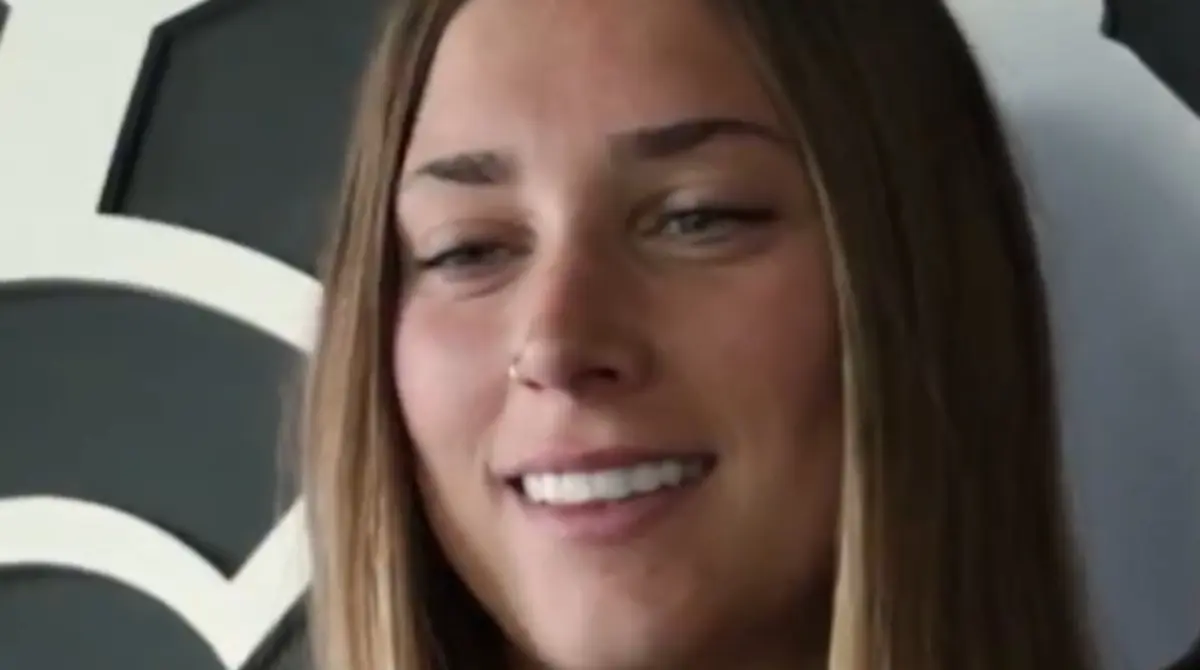 Se desempeña como defensa y portará el número dos. Se desempeña como defensa y portará el número dos.