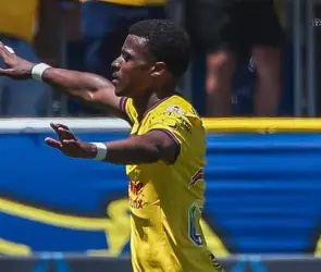 André Jardine rompe el silencio sobre futuro de Javairo Dilrosun