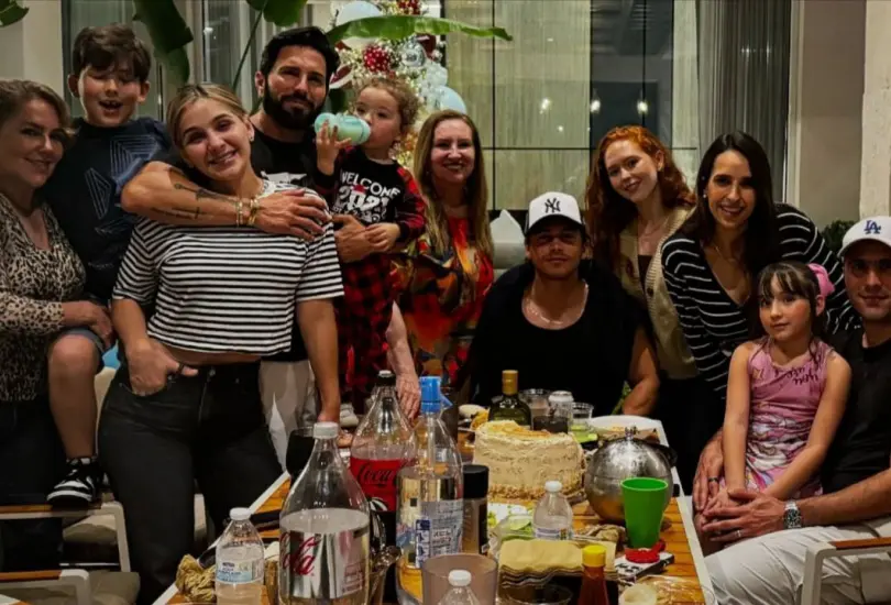 La familia tiene muchos miembros bastante populares en redes sociales.