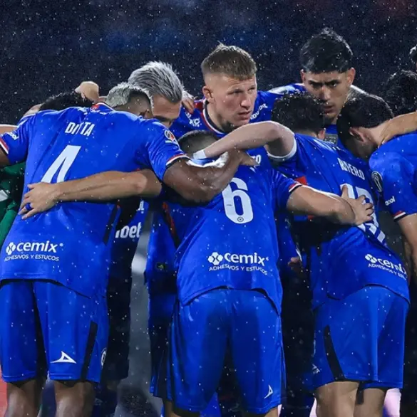 Cruz Azul es víctima de burlas tras ser elegido el equipo del mes