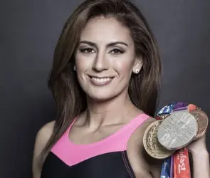 Paola Espinosa, obligada por su coach a tener un romance