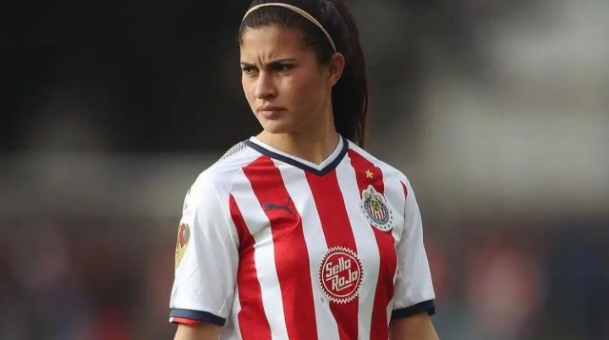 La exfutbolista inició su carrera en Chivas La exfutbolista inició su carrera en Chivas