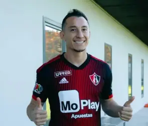 Andrés Guardado revela por qué no se retiró en Atlas