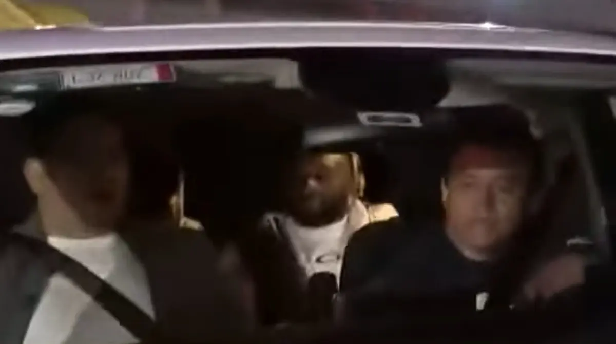 Una vez adentr&oacute;, se mostr&oacute; expectante por lo que ocurr&iacute;a.