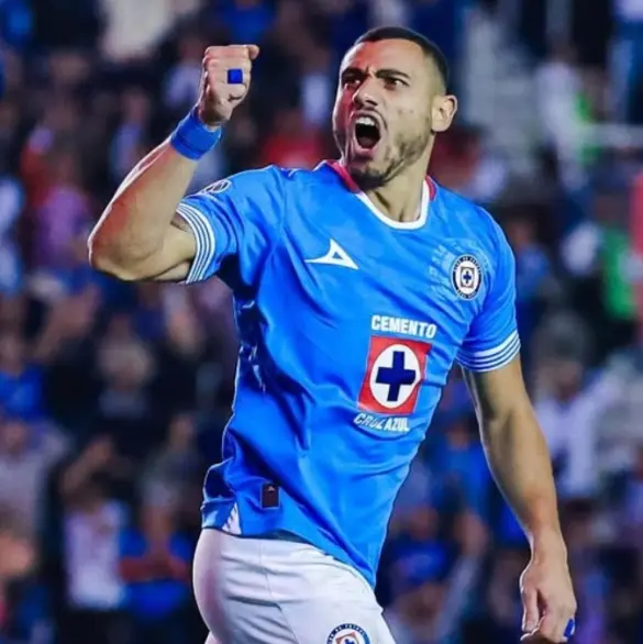 Los millones que terminaron pagando por Giakoumakis a Cruz Azul