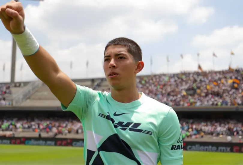 El joven futbolista mandó un fuerte mensaje tras su debut con Pumas.