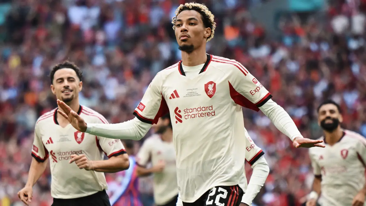 El cuadro rojo apunta al bicampeonato de la división. X - Liverpool FC