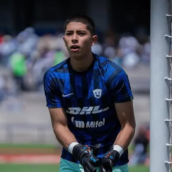Selección Mexicana premia a Rodrigo Parra pese a errores con Pumas