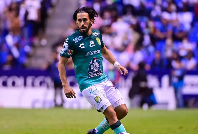 El exfutbolista de León está haciendo una colecta para los gastos médicos de su hijo