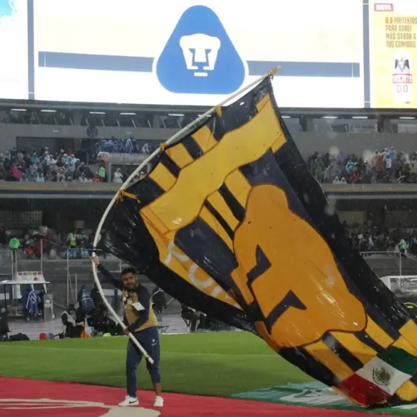 El delantero que busca Pumas además de JJ Macías