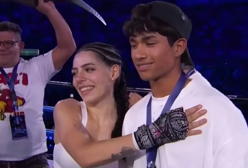 La influencer sorprendió con su acompañante en el evento de boxeo. La influencer sorprendió con su acompañante en el evento de boxeo.