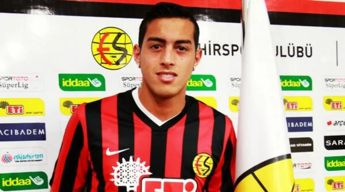 Rogelio Funes Mori también fue parte del futbol de Turquía. Rogelio Funes Mori también fue parte del futbol de Turquía.
