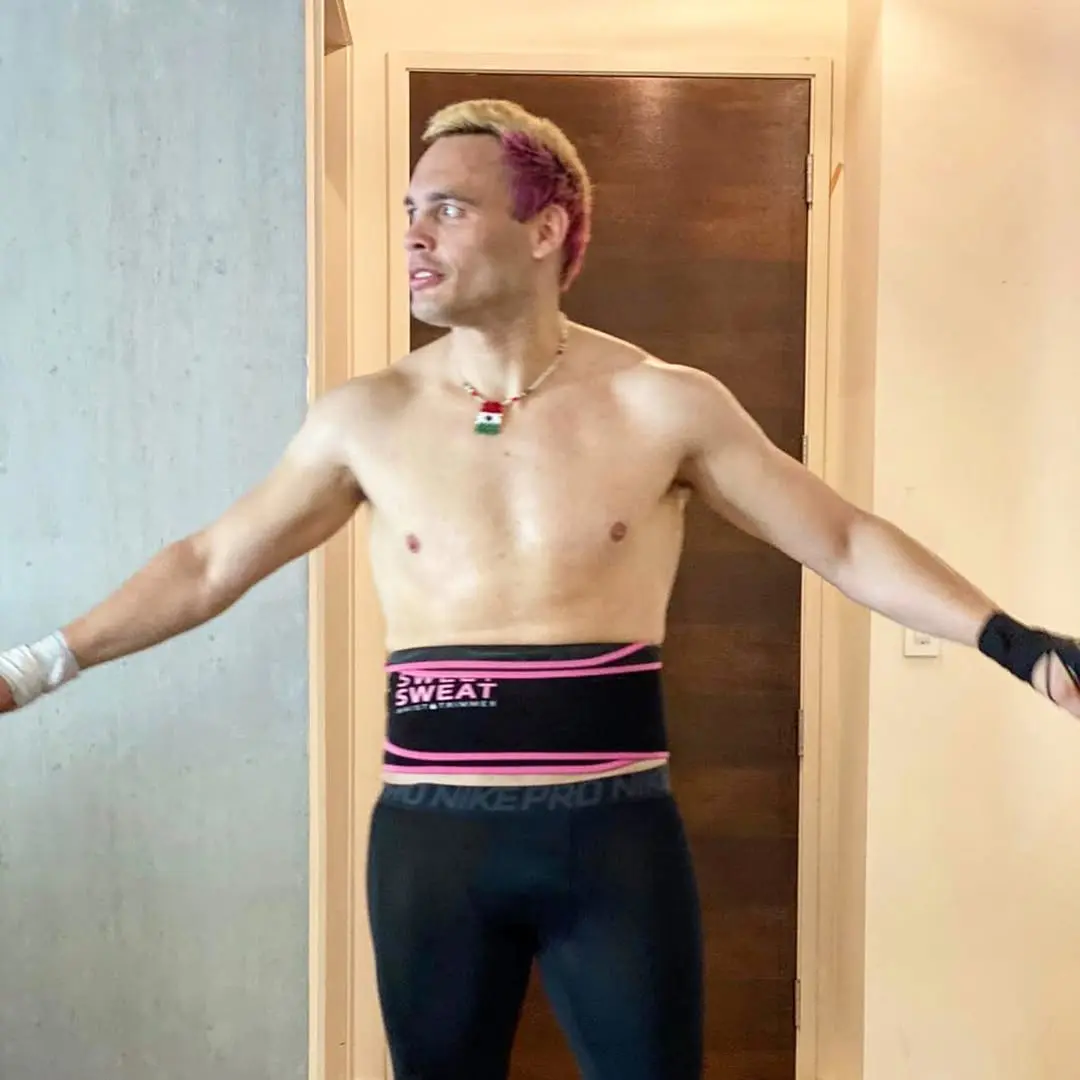 Rregresó a la preparación profesional  Rregresó a la preparación profesional