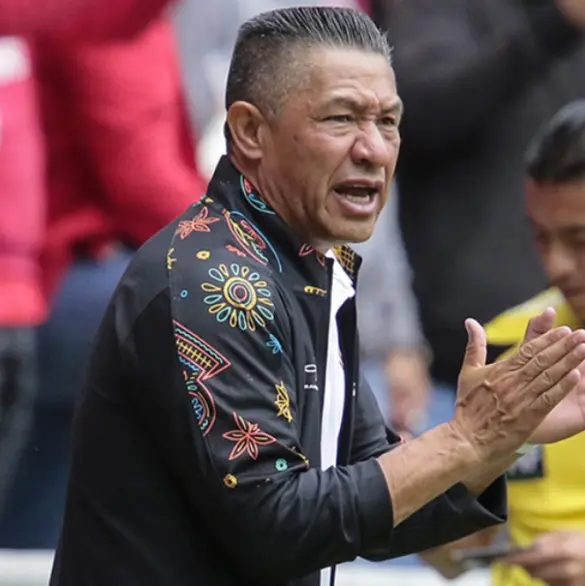Nacho Ambriz rechaza a Puebla para dirigir en el extranjero