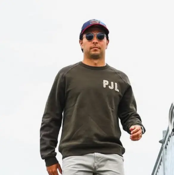¿No regresa? Checo Pérez rechaza millonaria oferta de Cadillac