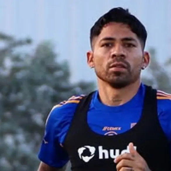 Javier Aquino rompe el silencio tras eliminación de Tigres