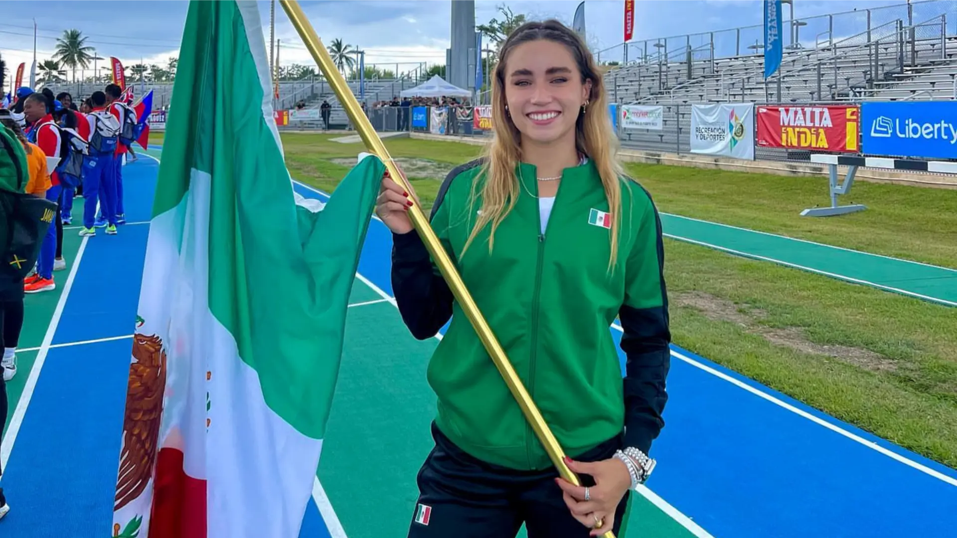 Estudia y compite para la Universidad de Nevada en Estados Unidos.