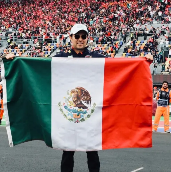 Checo Pérez cerca de Cadillac, ¿Cuándo sería presentado?