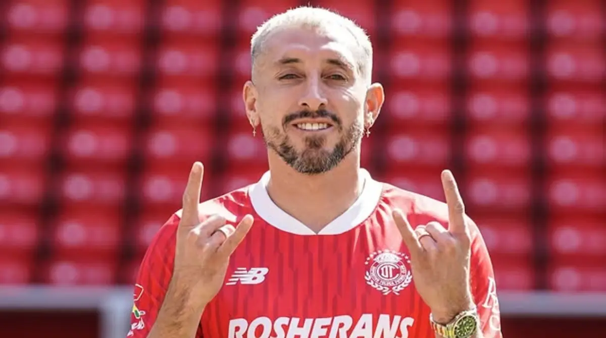  Vuelve a México uniéndose a Toluca; a los 35 años, luce un físico veterano pero fuerte, con todas sus modificaciones estéticas consolidadas y estilo maduro.<br>