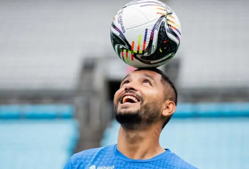 Tecatito Corona habló sobre su posible retiro tras su regreso a Rayados Tecatito Corona habló sobre su posible retiro tras su regreso a Rayados