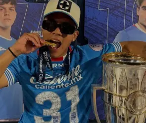 Larcamón explica el veto a Amaury Morales