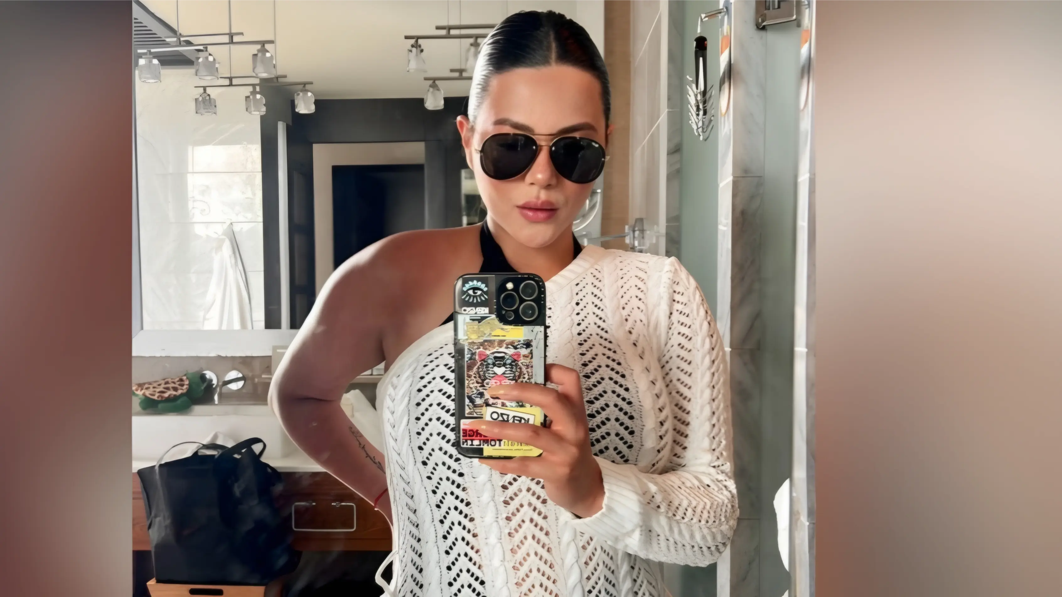 Ahora se ha vuelto popular entre críticas hacia sus acciones.