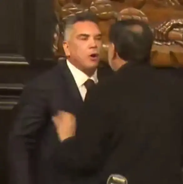 Fernández Noroña y Alito Moreno pelean en pleno Senado
