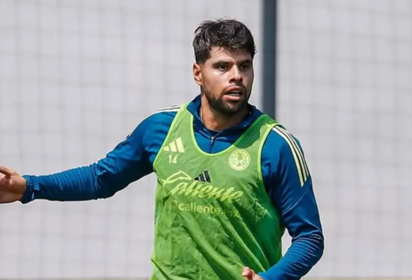 Néstor Araujo permanecerá en América