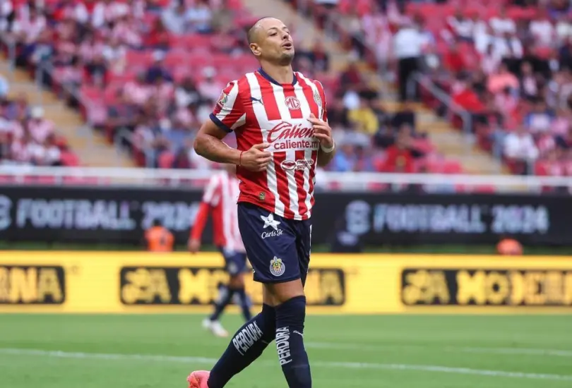 Javier Hernández ha tenido un desempeño muy bajo desde su regreso a Chivas Javier Hernández ha tenido un desempeño muy bajo desde su regreso a Chivas