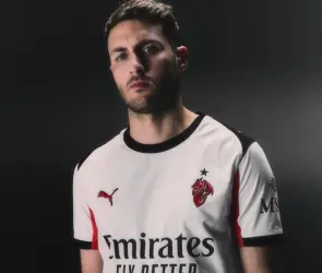 ¿Se va? Agente de Santi Giménez revela su situación en Milán