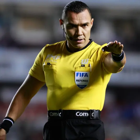 FMF sale en defensa del Gato Ortiz por su polémico arbitraje
