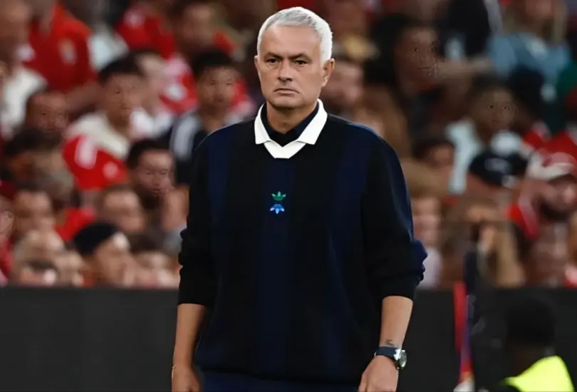 El técnico portugués deja al club turco luego de fracasar en su intento por llegar a la Champions League.