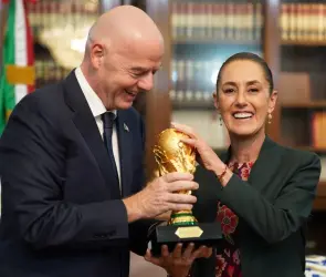 Gianni Infantino elogia a Claudia Sheinbaum por su labor