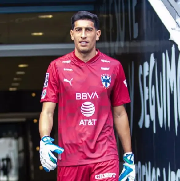 Esteban Andrada reclama a Rayados tras su salida a Europa