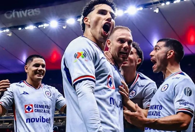 Un jugador de Cruz Azul rechazó Europa por seguir en México Un jugador de Cruz Azul rechazó Europa por seguir en México