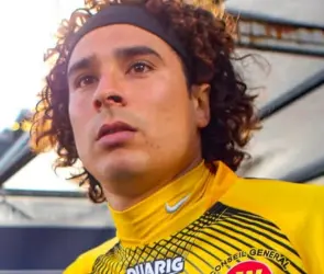 La excusa que puso Guillermo Ochoa para no firmar con el Burgos
