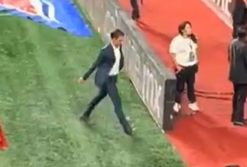 Fernando Gago no la pasó nada bien en Tijuana Fernando Gago no la pasó nada bien en Tijuana