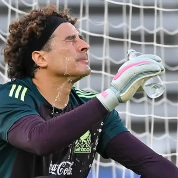 Querétaro aclara situación del fichaje de Memo Ochoa